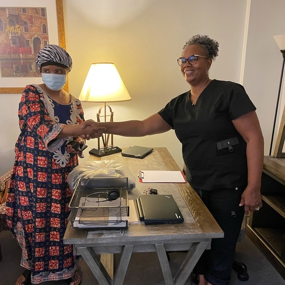 Meet your Posher, Michelle - Picture 7 of 7